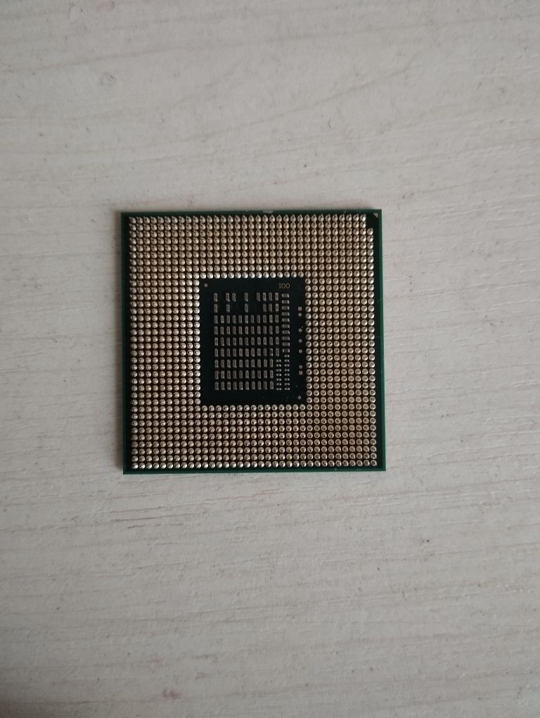 Процессор Intel Core i5-2450M (SR0CH)