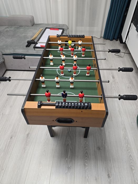 Masa de joc 4 in 1 : fotbal de masa, biliard , hockey si ping pong