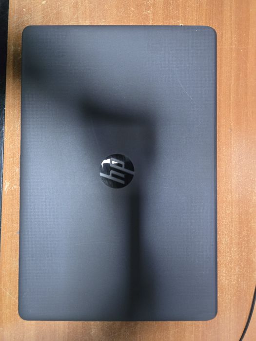 Laptop Hp 250 G6 I3 gen 7 8 giga 240 ssd