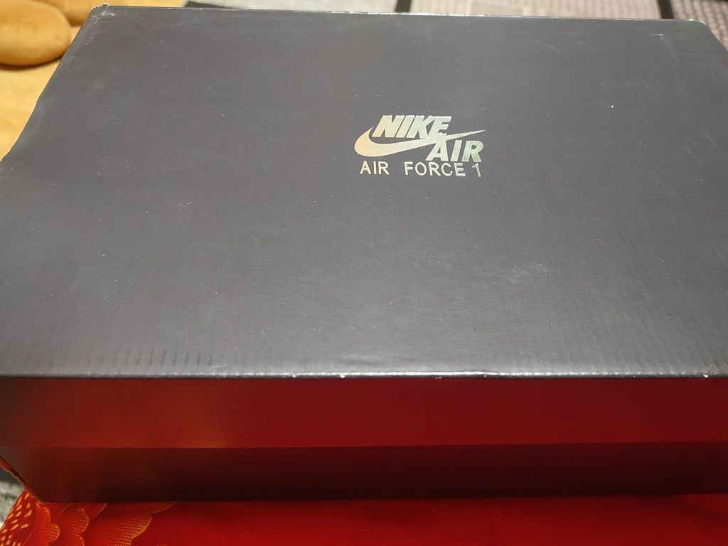 Adidași Nike Air Force 1  07. L.V8