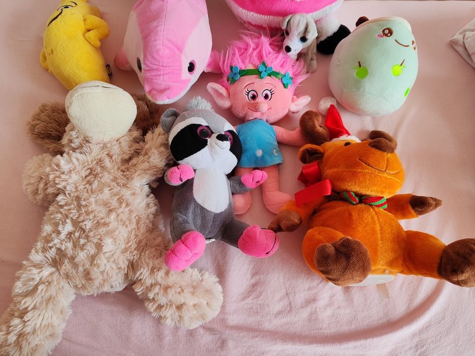 Лот детски плюшени играчки