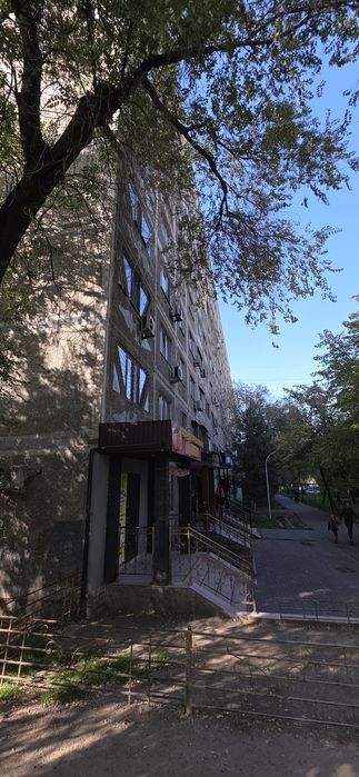 Продаётся 1-комнатная квартира (улучшенной планировки)