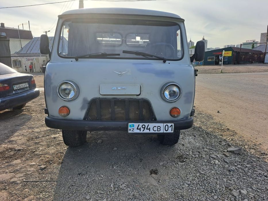 Продам уаз бортовой 2015 года