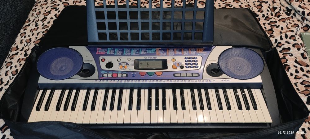 Синтезатор Yamaha PSR-260