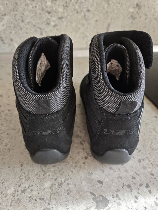 Дамски мото боти