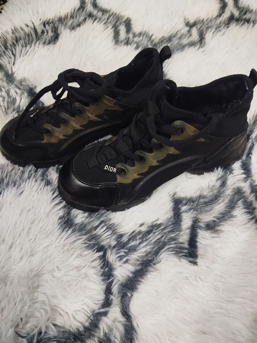 Кроссовки 38 размер в отличном состоянии