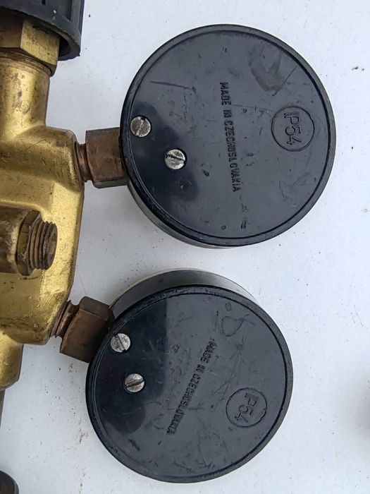 Стари ретро инструменти