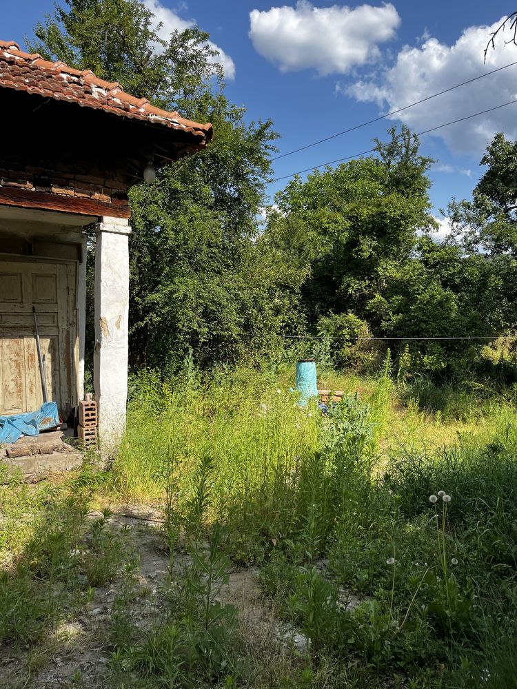 Продавам Къща в с.Каленик