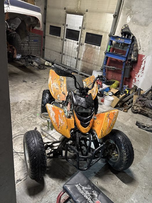 Vând atv 250cc merge foarte bine