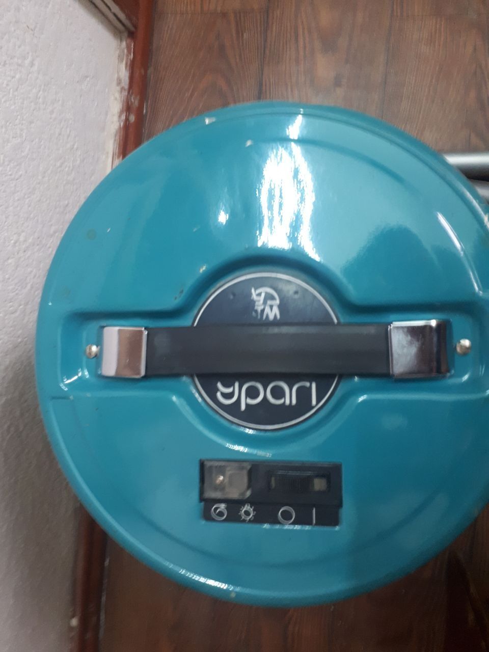 Срочно продаю пылесос "Урал" советский