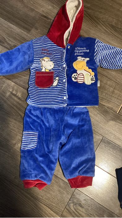 Продам детские костюмчики