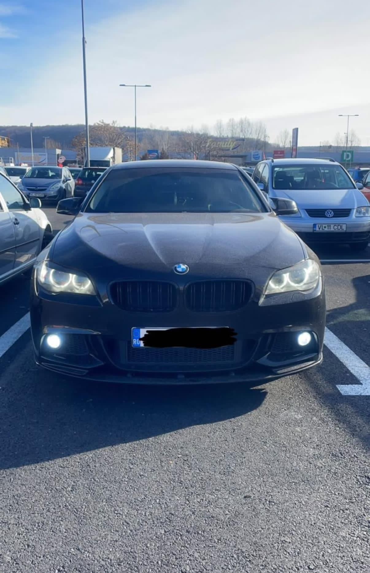 Vând BMW f 10 impecabil