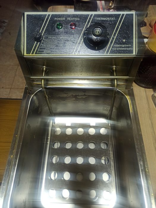 Фритюрница новая