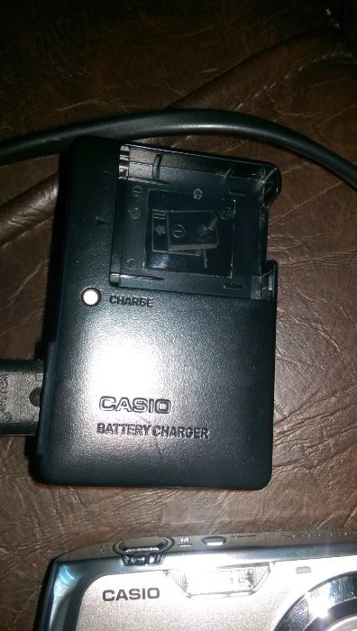Фотоапарат - Casio EXILIM