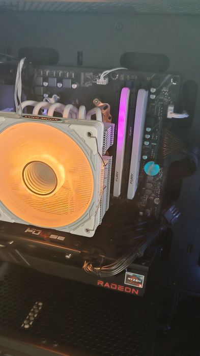 PC gaming 5600x, rx6600xt, 32gn 3200mhz quad, 32gb quad ch, m2 1Tb, 85