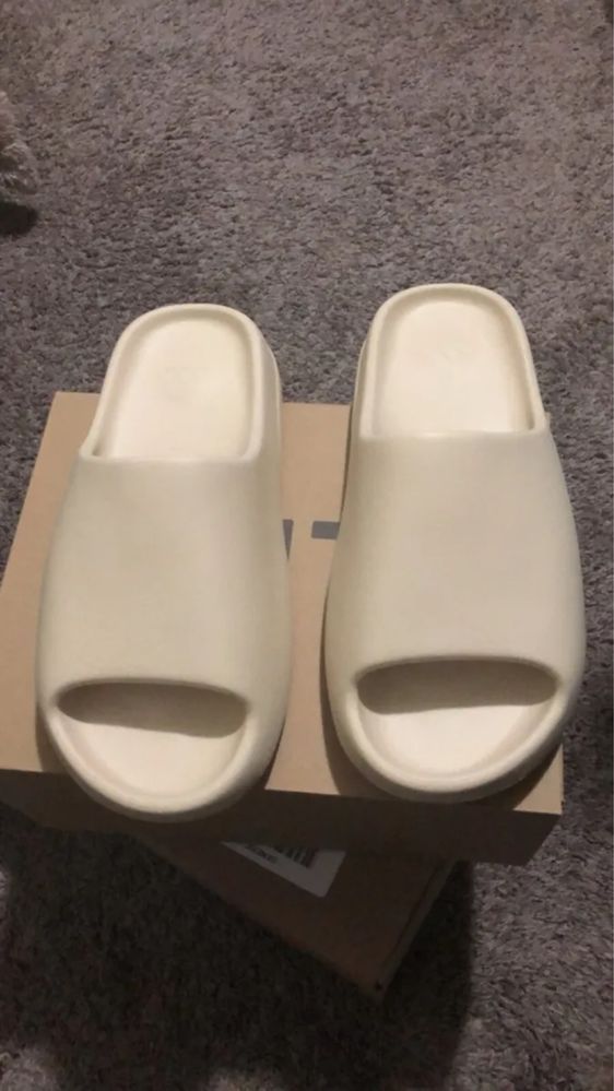 Adidas yeezy slides - Pure