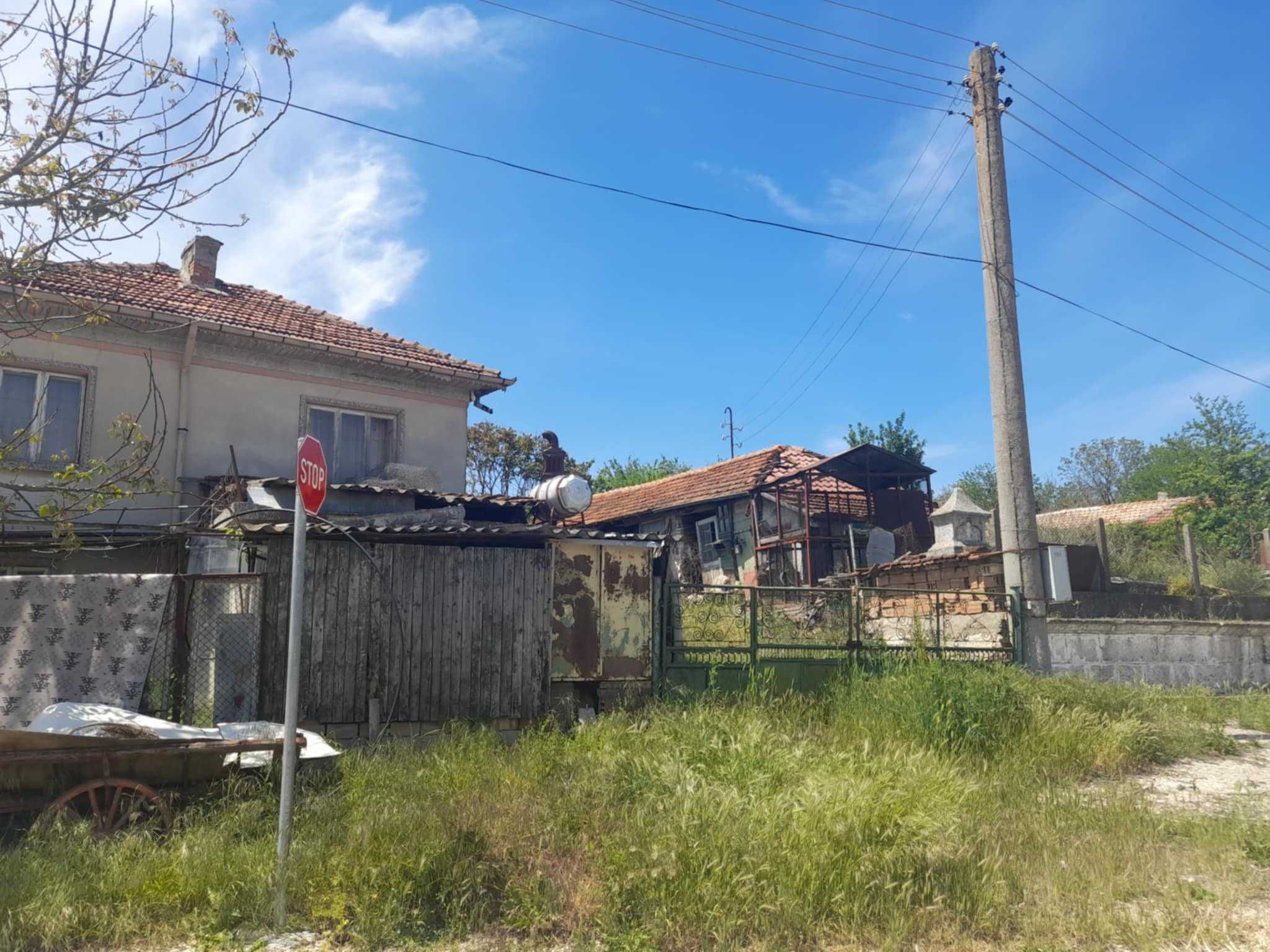 Продавам къща в с. Ситово, обл. Силистра.