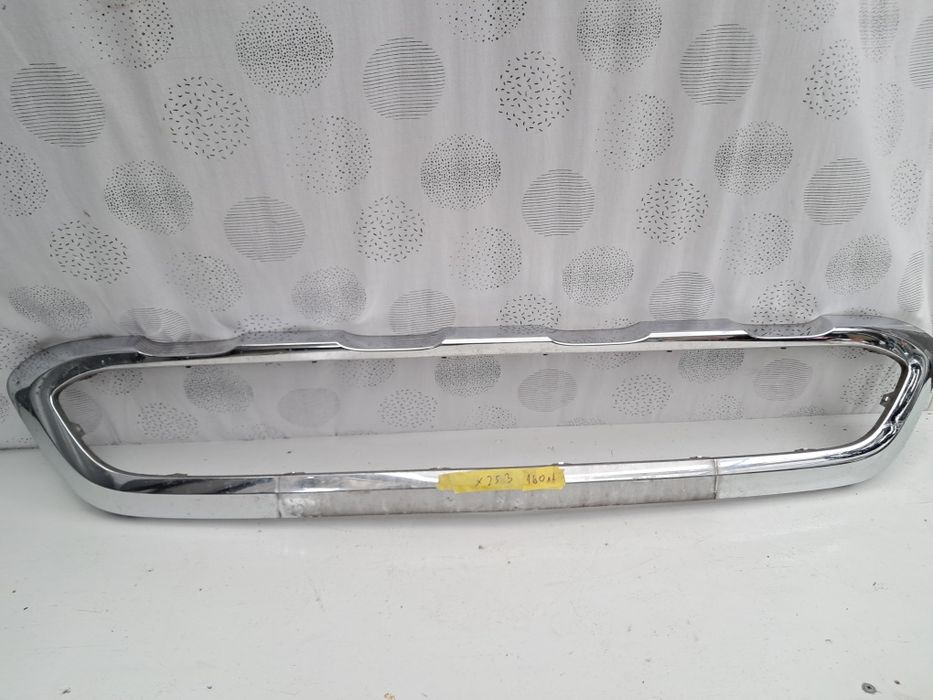 Лайсна грил решетка броня Mercedes X253