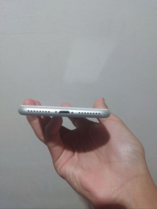iphone 8 plus 64/100