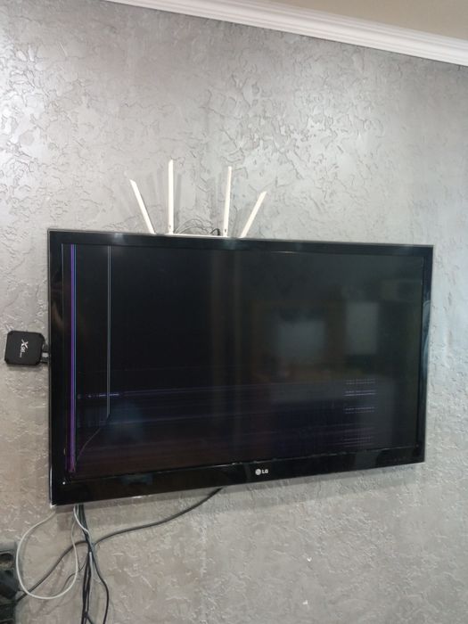 Телевизор LG на запчасти, 47 дюймов