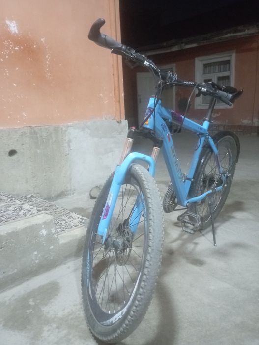 Velosiped sotiladi bonvi Б/У olilar narxdi 100 minga tushirib beraman