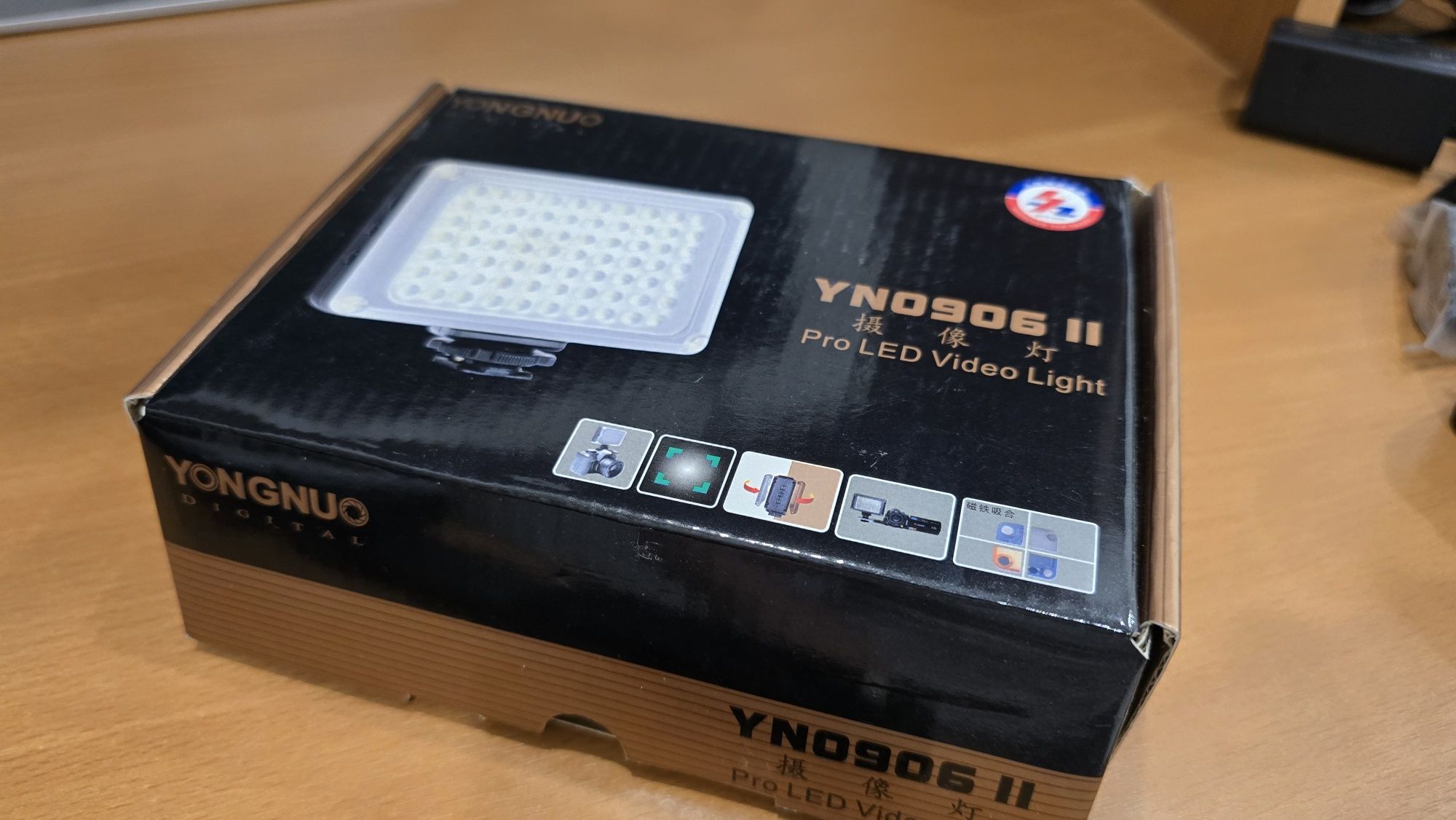 Накамерный свет YONGNUO YN-0906IILED