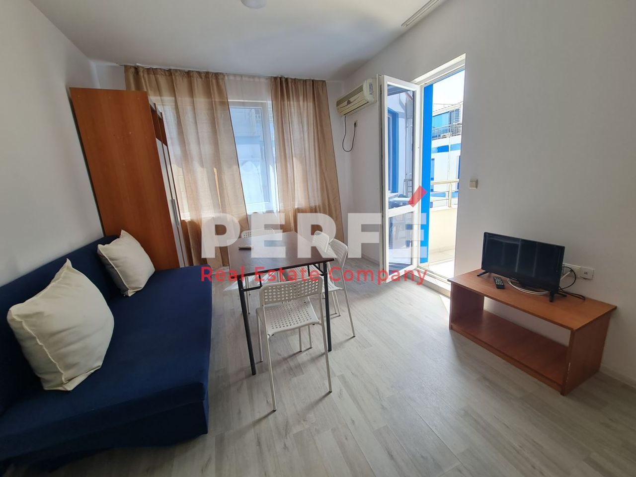 Продава се Двустаен апартамент в Поморие - 52 кв.м за 1125 €/кв.м - Снимка #3