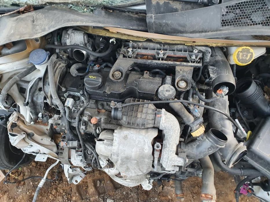 Dezmembrez Peugeot 301 diesel  an 2018 7000 km