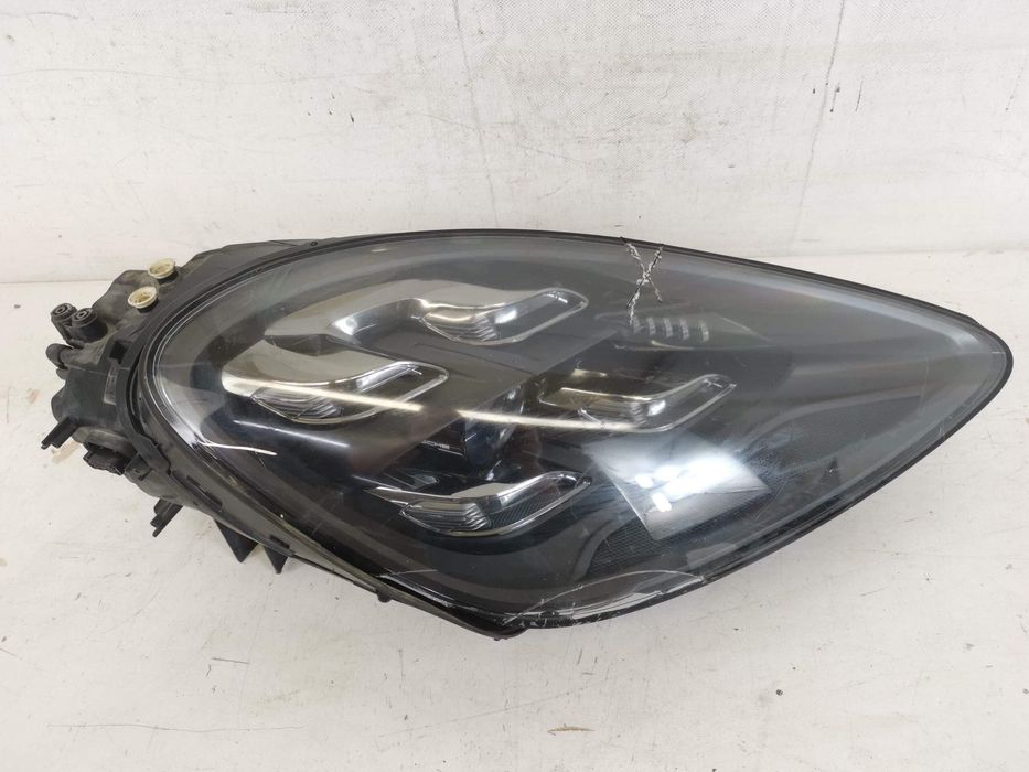 Десен фар Пълен LED Matrix Порше Кайен 3 9Y [ - ] Оригинален Авариран