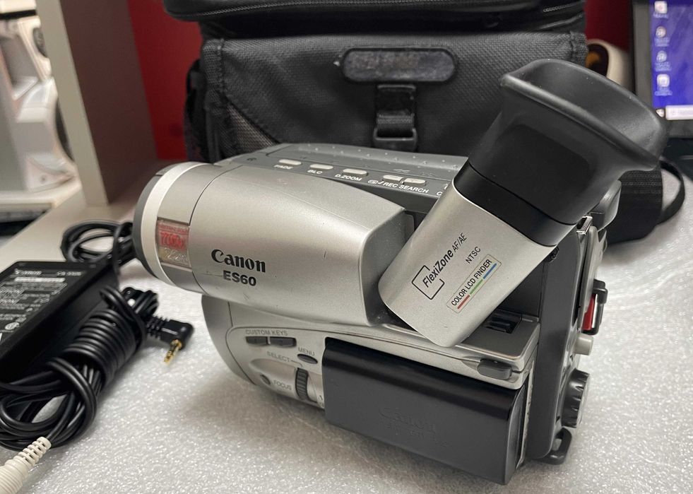 Видеокамера CANON ES60A Made in Japan