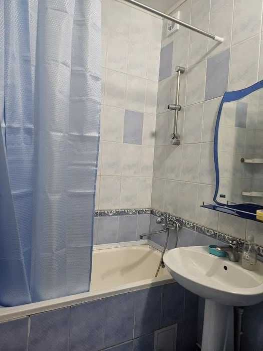 Сдаётся кв ор-р Халклар Достлиги 3/2/9 р-н Шайхантахурский 949