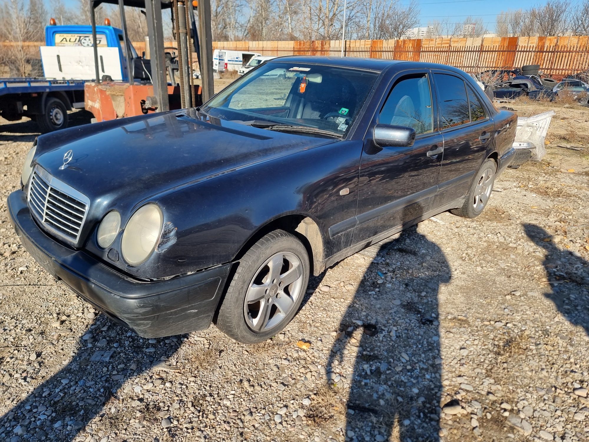 На части E220 cdi W210 mercedes мерцедес ЦДИ 143кс двигател 611