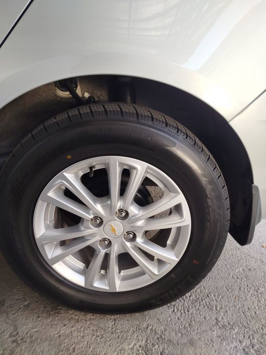 Диски с резиной на кобальт новые !