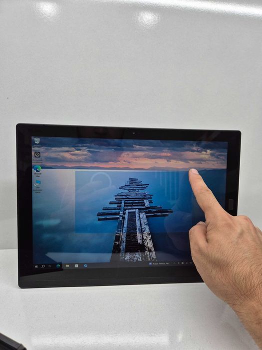 Lenovo Core i5-7Y57 8/256