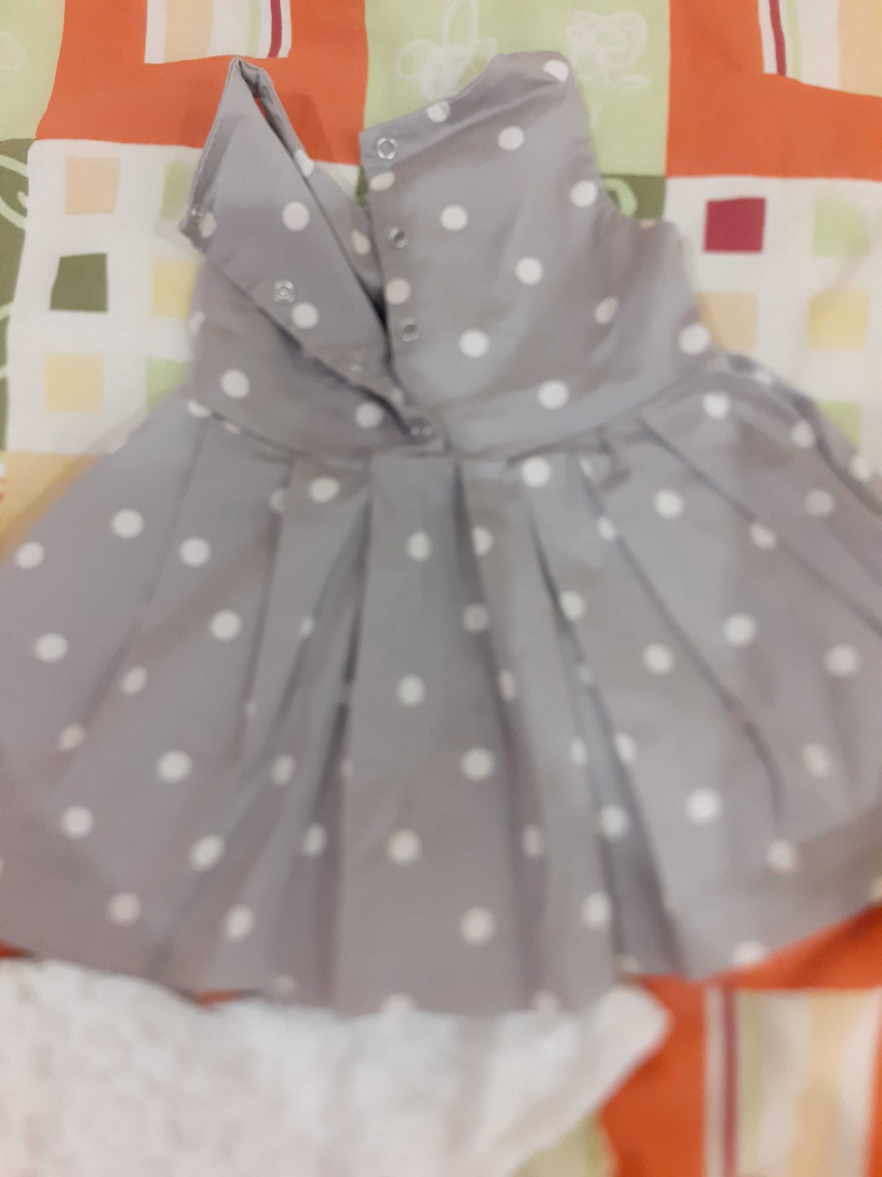 Две прекрасни рокли за малка бебка до 2 годинки