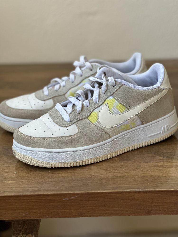 Nike Air Force 1