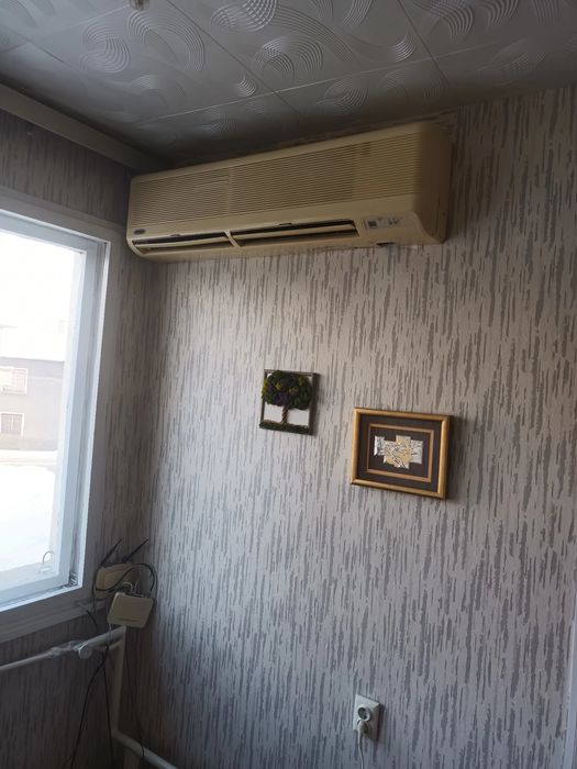 Работещ климатик Осака 32
