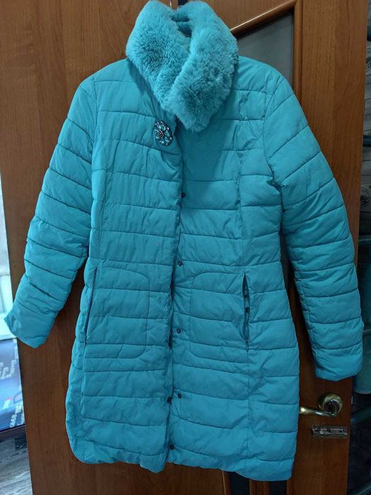 Продам зимний пуховик