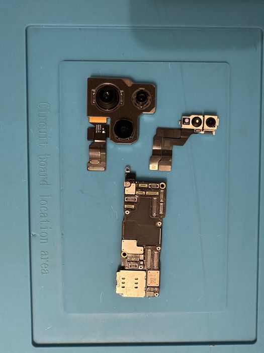 Placa de baza cu camere iPhone 14 Pro Max 128Gb, libera