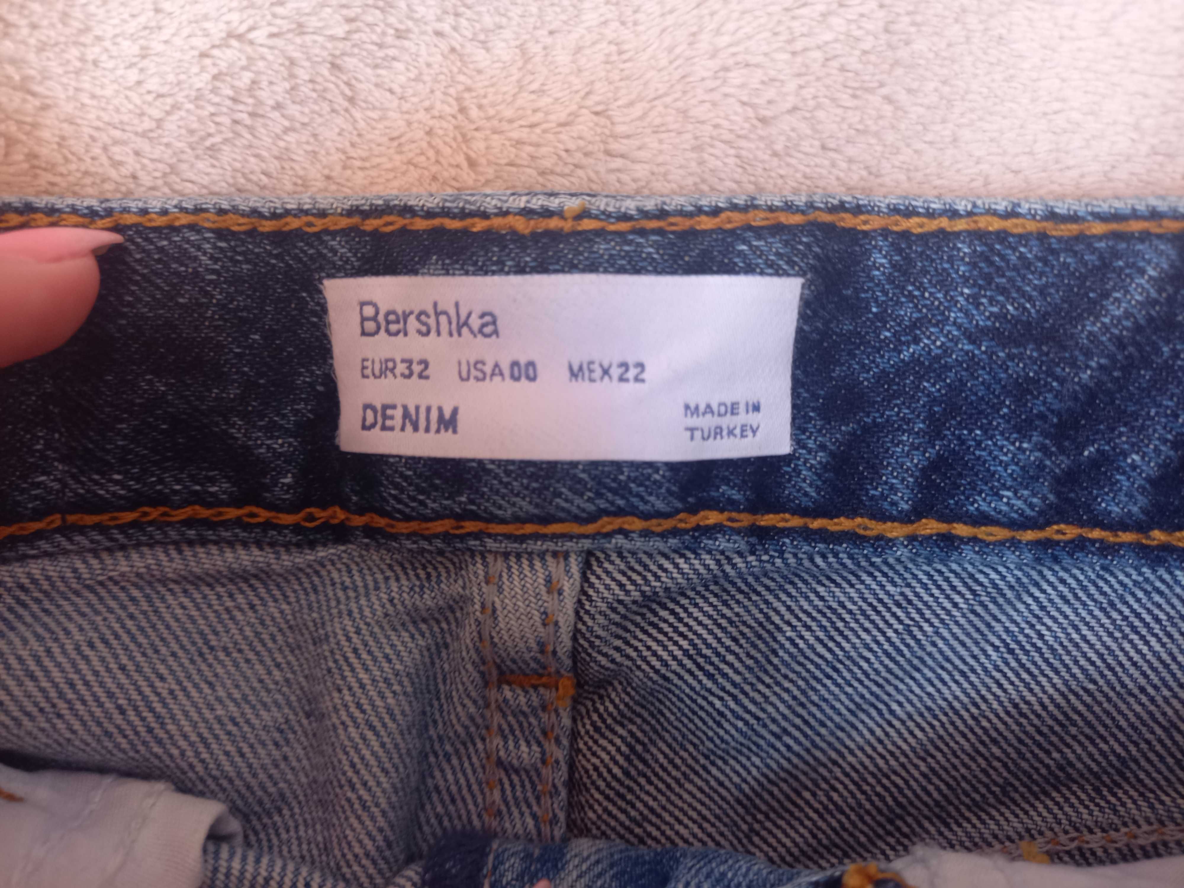 Bershka къси панталонки