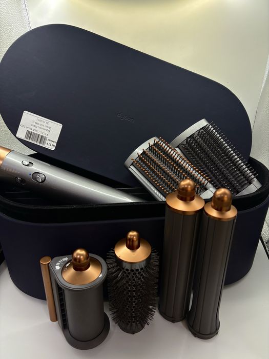 Dyson полная комплектация