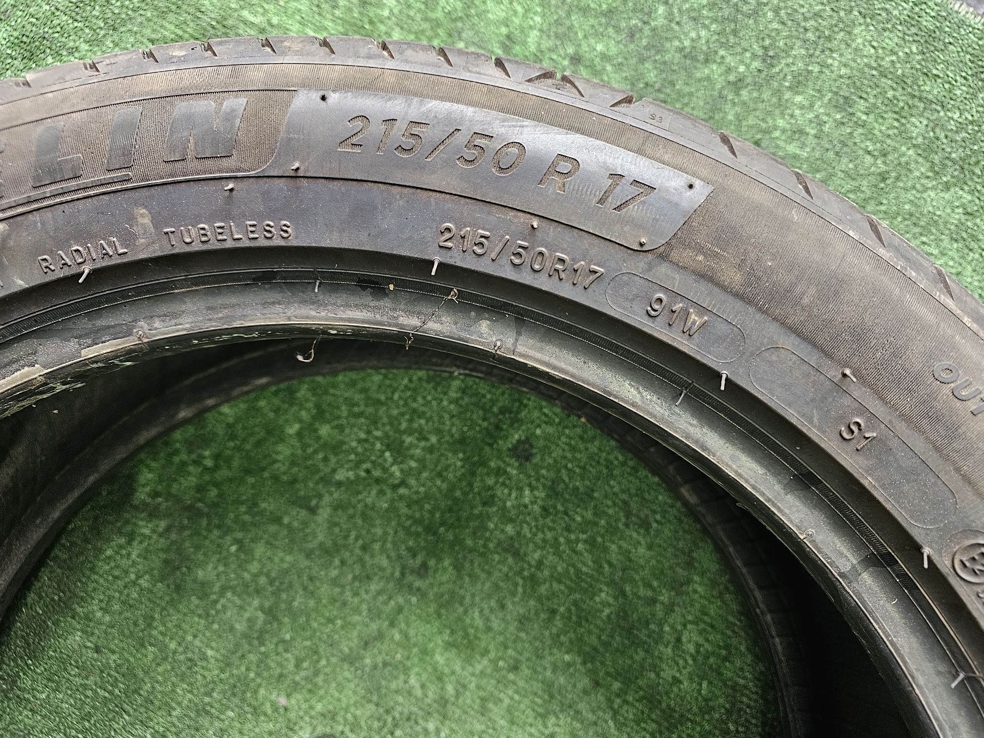 215 50 17 vara michelin