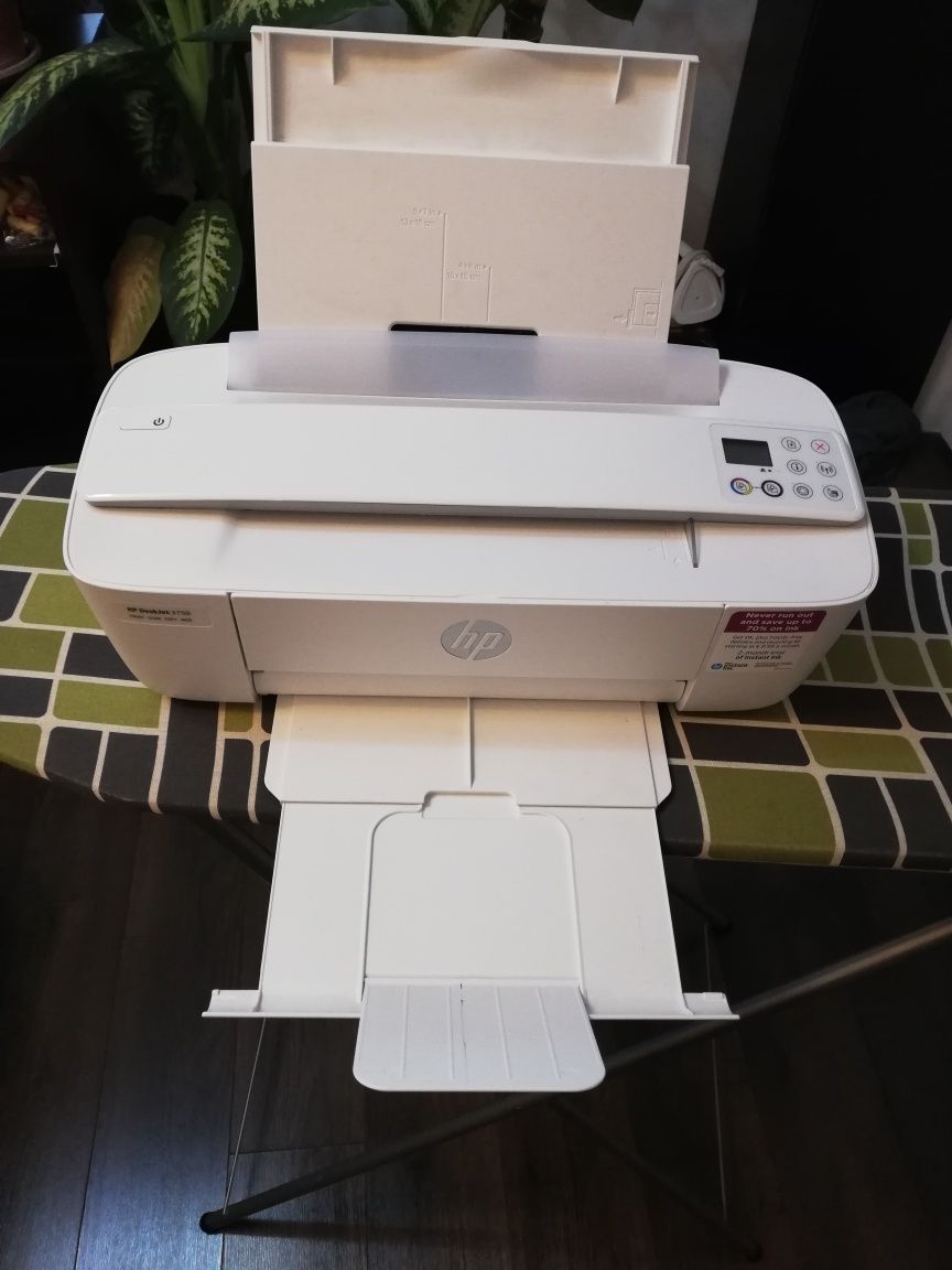 Imprimantă HP DeskJet 3700