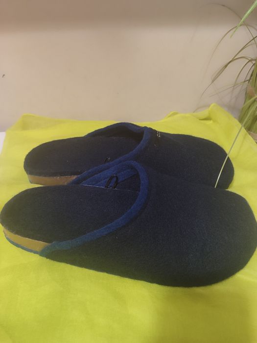 Ръчно изработени пантофи COS  от 100% чиста мерино вълна