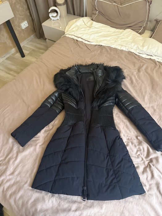 Яке Guess S размер уникат