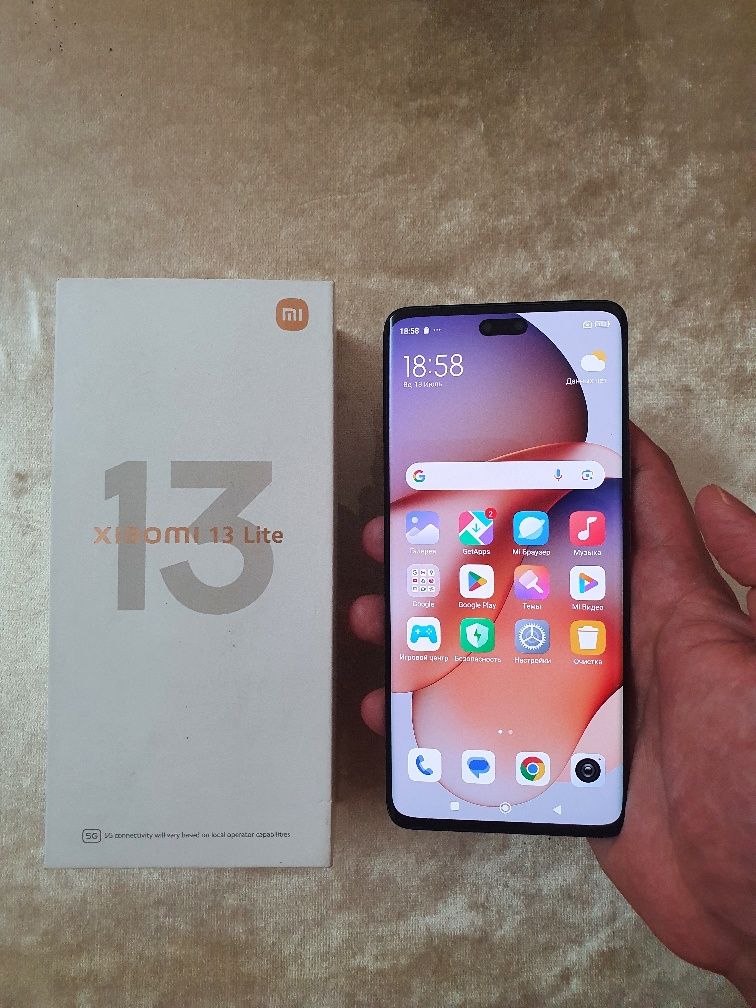 Srochna Sotiladi Xiaomi MI 13 Lite 16/256GB 5G Black Igravoy Flagman