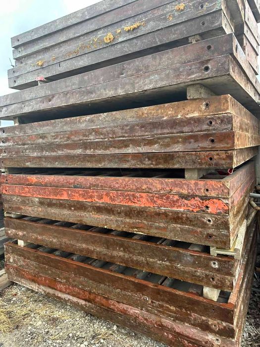 едроплощен вертикален кофраж DOKA