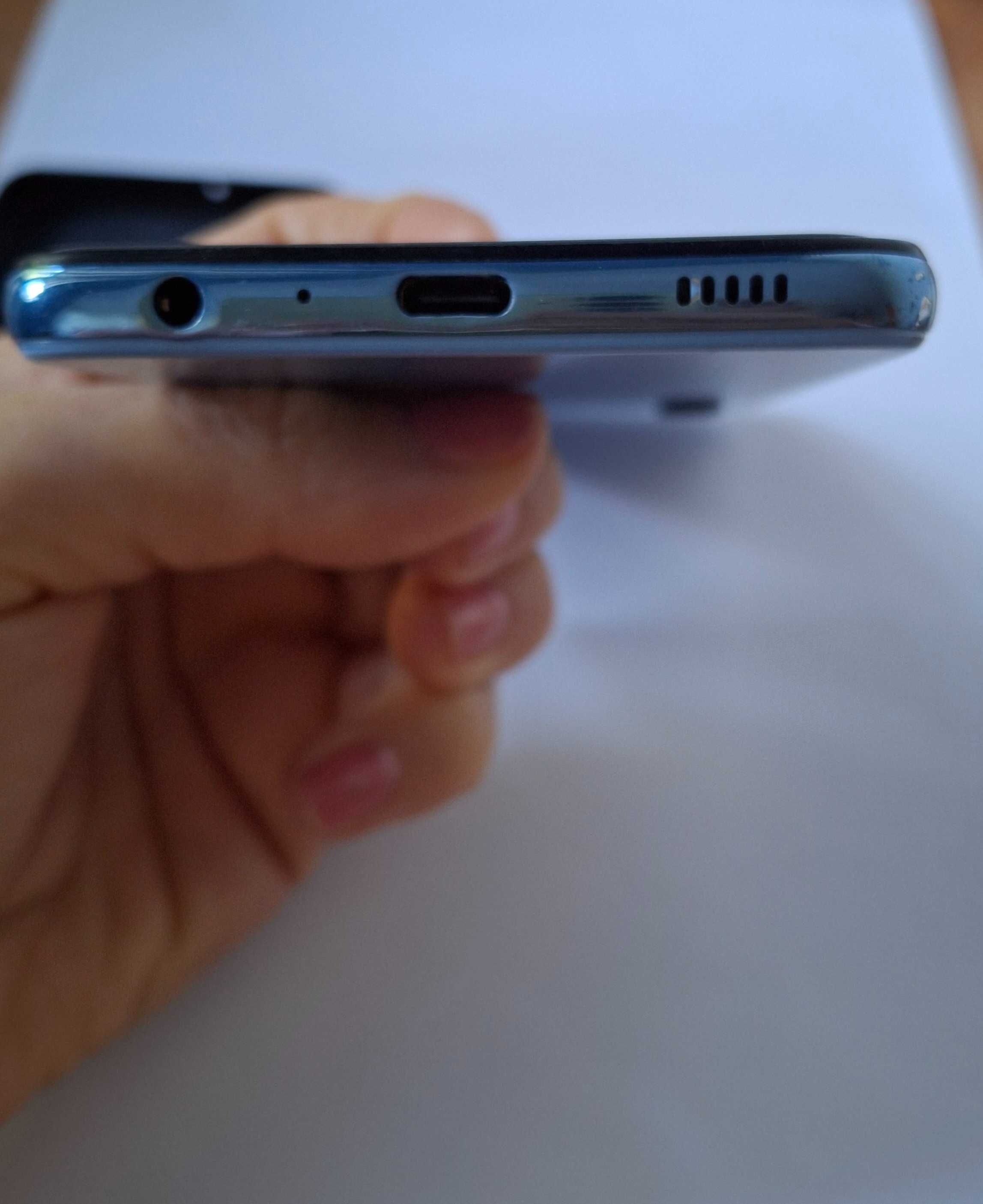 Samsung Galaxy A32 4G 128GB 6,4',с 2 sim карти, 5000 mAh, подарък кейс