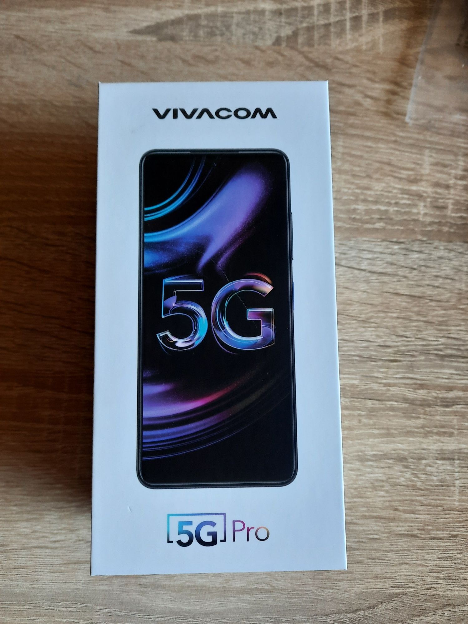Телефон 5G Pro нов не използван