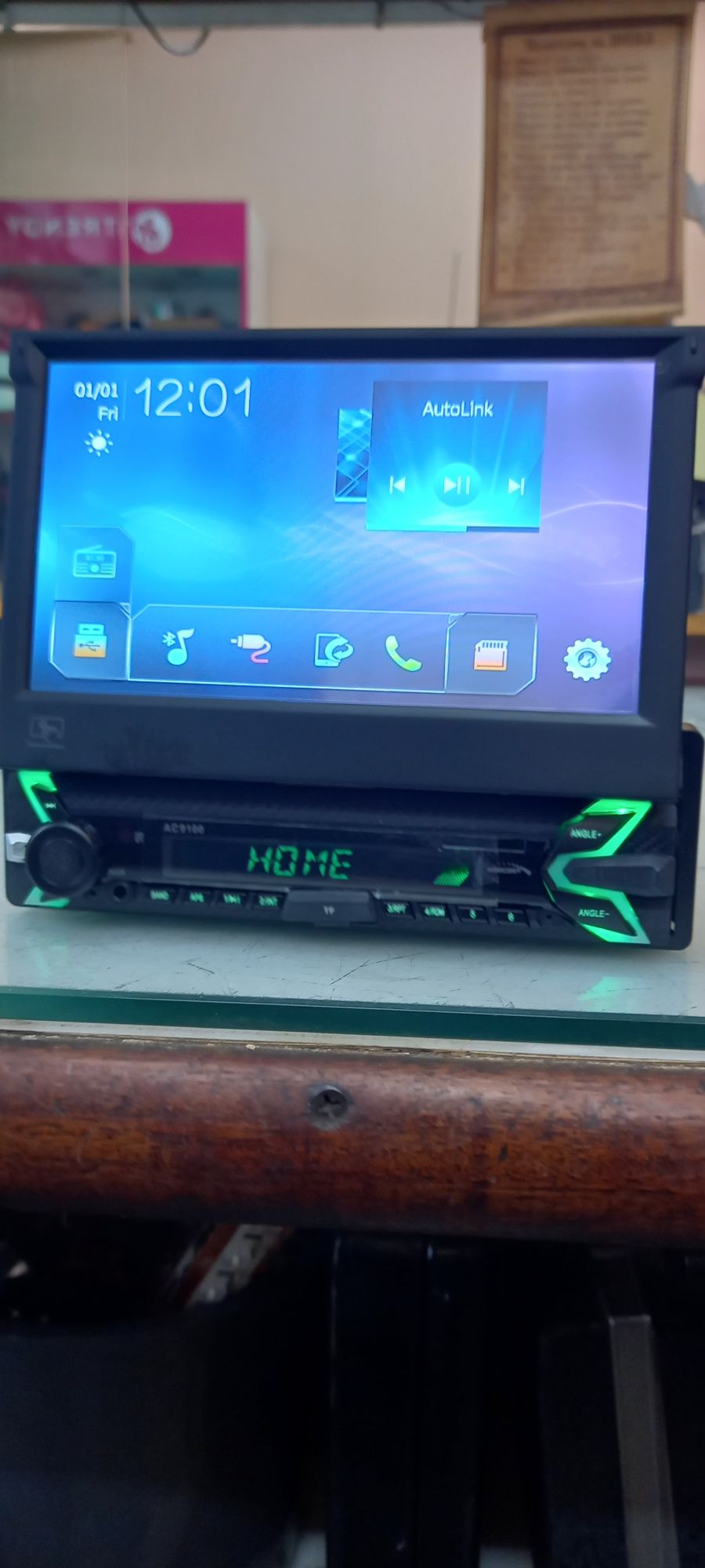 Мултимедия плеър Autoexpress, AC9100